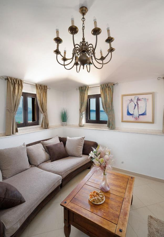 Luxury Apartments Perko Kaštela Eksteriør billede